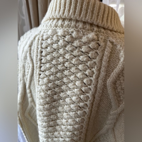 Oobe Brand vintage collared fisherman cable knit wool cardigan sweater - Picture 6 of 10